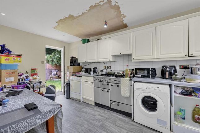 16, Sheerwater Road, London photo 3