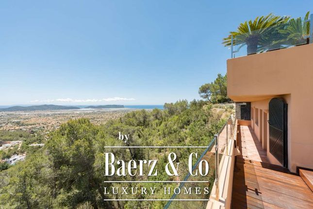 Villa for sale in Ibiza, Balearic Islands, Spain