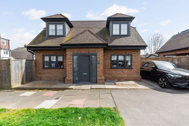 2-bed house on 8, Hollies Avenue, Sidcup, £2,500/mo