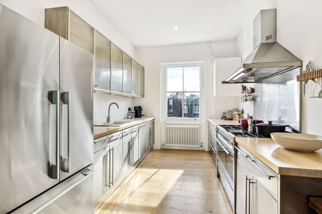 Flat to rent in Colville Terrace, London
