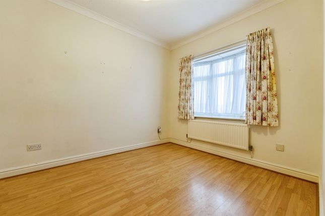 29, Chater Close, Leicester photo 4