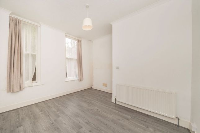 Flat 2, Hollington House, 1, Parklands, Surbiton photo 4