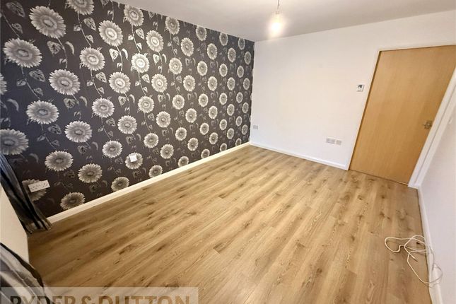 202, Limeside Road, Oldham photo 4