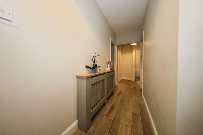 18, Knight Road, Kidderminster photo 3