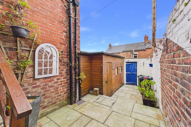18 Whickham Bank, Newcastle Upon Tyne photo 4