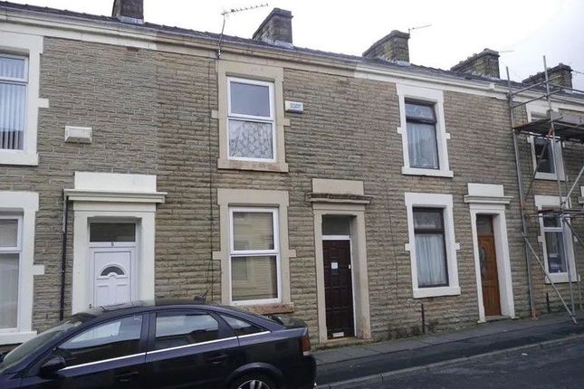 2-bed house on 7, Lewis Street, Blackburn, £55,000