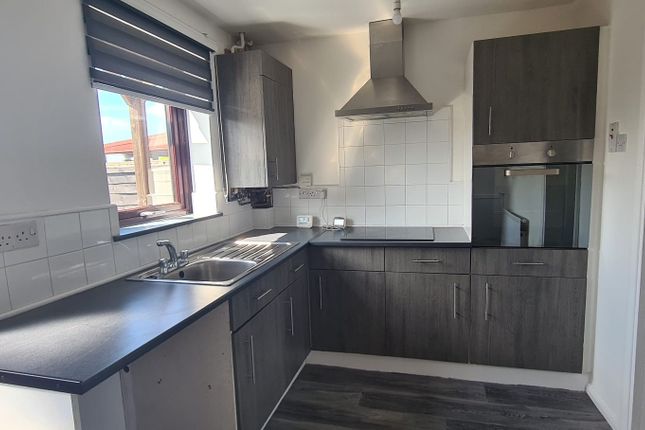 11, Crest View, Nottingham photo 4
