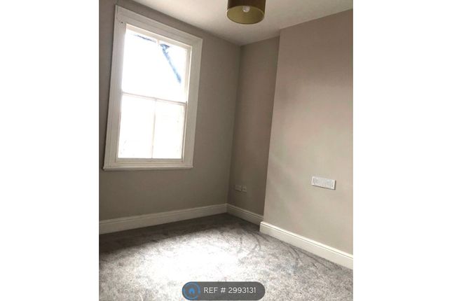 Flat, Conway Road, Colwyn Bay photo 5