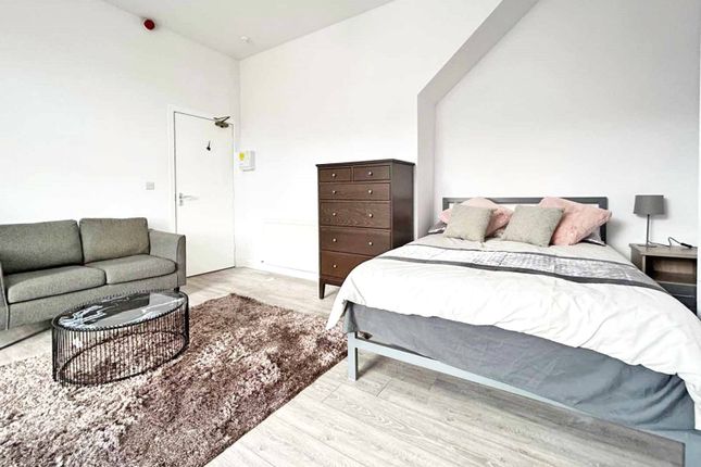 Flat 5, 20, Kelso Road, Leeds photo 4