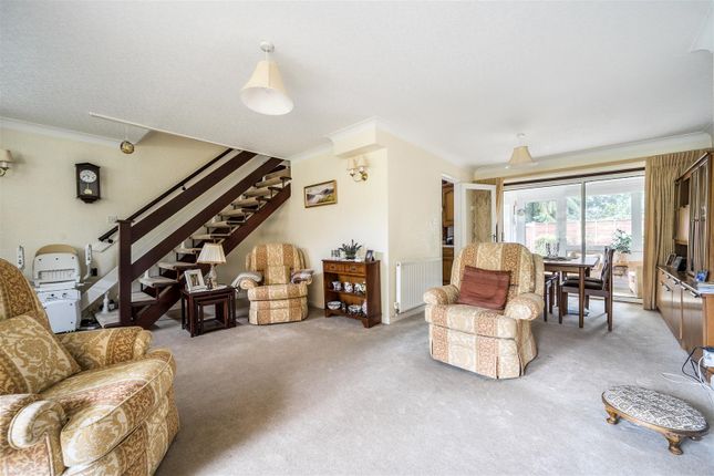 12, Shipley Court, Liphook photo 2
