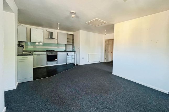 Flat 2, 3, Mews Close, Huntingdon photo 2