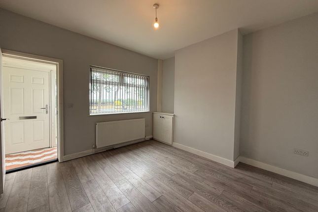 295, Wakefield Road, Normanton photo 2