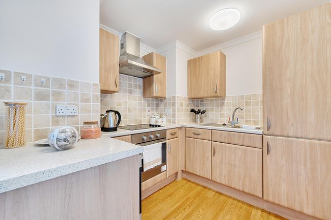 Flat, 4, Fig Tree Court, Tiverton photo 4
