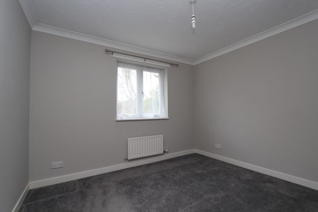 Detached house to rent in Dorset Vale, Binfield