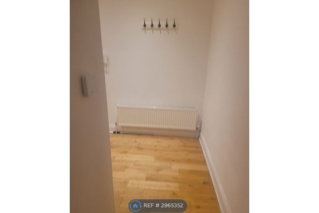 Flat, Trafalgar Court Cromer Road, Norwich photo 3