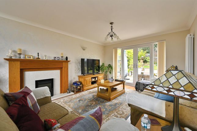 12, Fairfield Chase, Bexhill-On-Sea photo 3