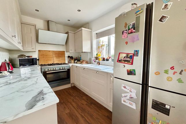 23, St James Avenue, Bexhill-on-Sea photo 4