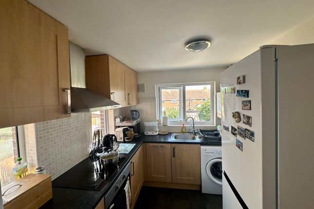 74, Gilbert Road, Chichester photo 5