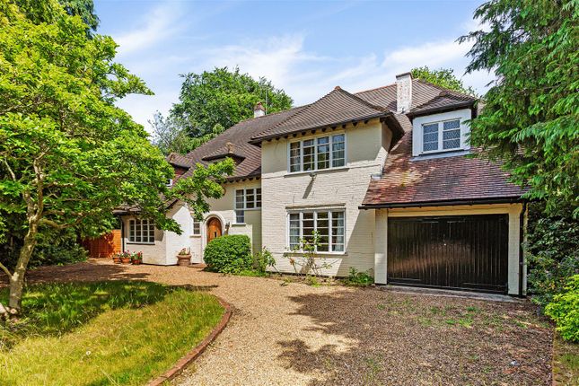 Thumbnail Detached house for sale in Bowling Green Close, London