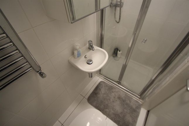 Thornville Grove, Leeds photo 3
