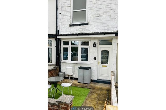 Terraced house to rent in Brickyard Cottages, Hull