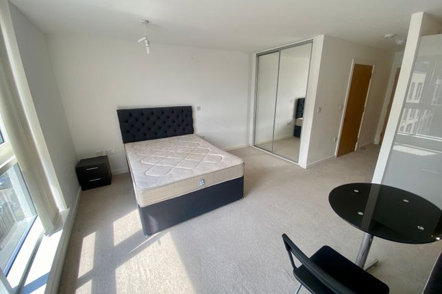 55, Cardiff photo 4