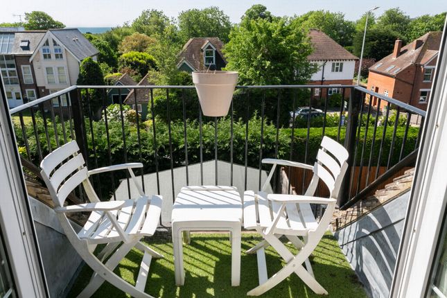 4, Cannongate Close, Hythe photo 2