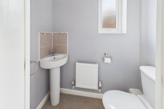 44, St Ilid's Meadow, Pontyclun photo 4