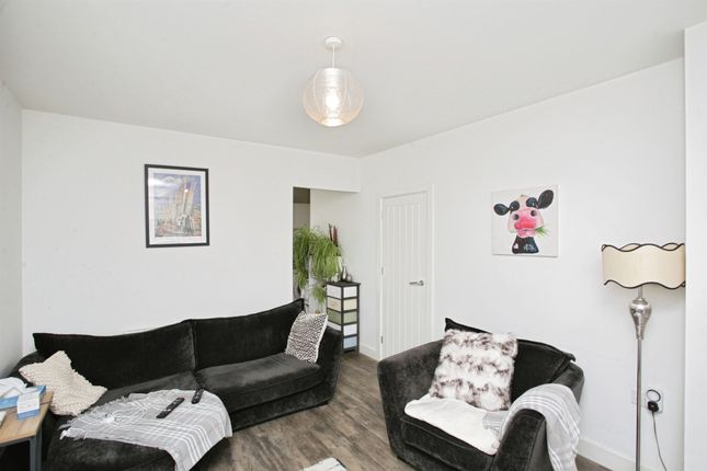 11, Kerry Hill Drive, Rugby photo 4