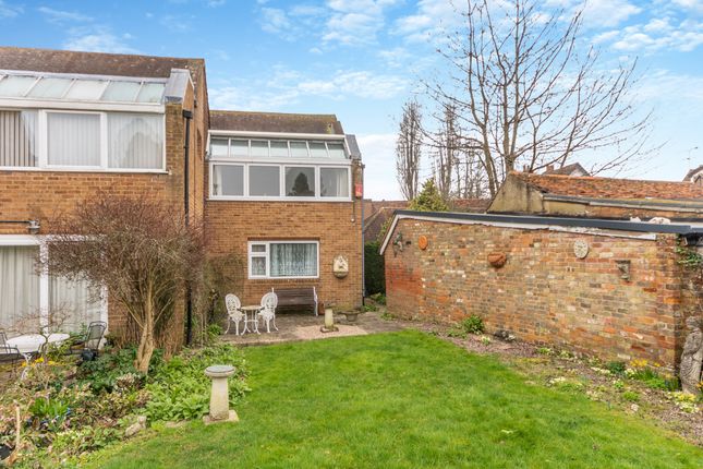 End terrace house for sale in Forge End, Amersham