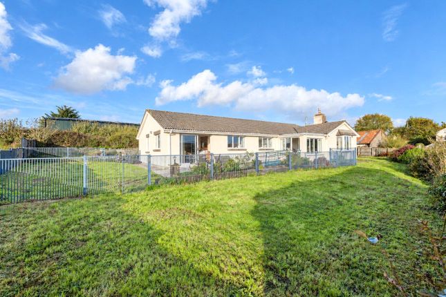 4-bed bungalow on Frithelstockstone, Devon, £475,000
