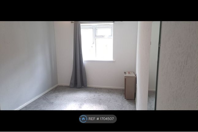 Thumbnail Flat to rent in Crick Road, Stoke-On-Trent