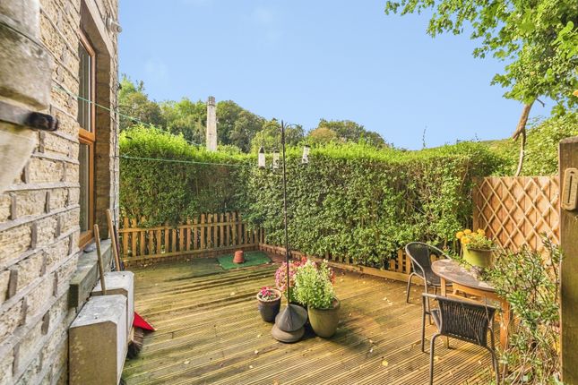 13, Dunford Road, Holmfirth photo 4