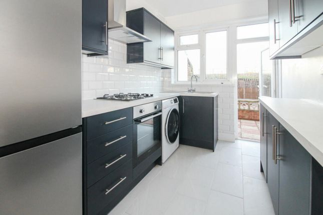 153, Marmadon Road, London photo 2