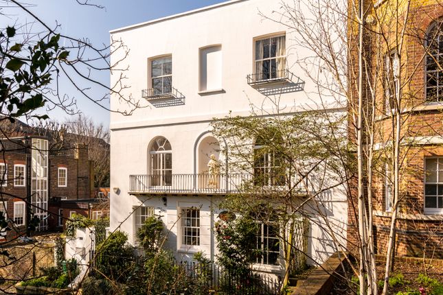 Thumbnail Semi-detached house for sale in Frognal, Hampstead Village, London