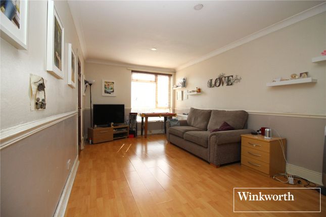 37 Watling Court,, High Street, Borehamwood photo 4