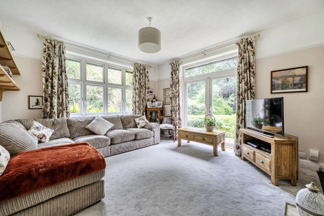 The Orchard, 9, Kings Ride, Surrey photo 2