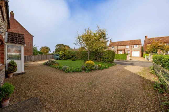 3, St. Marys Lane, Holt photo 2