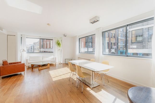 Thumbnail Flat to rent in Clere Street, London