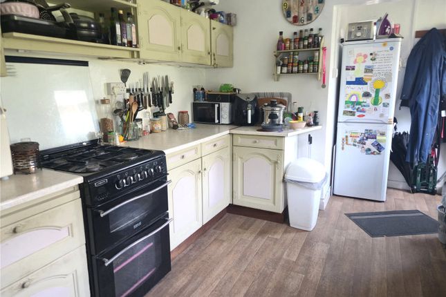 24, Halkon Crescent, Pembrokeshire photo 4