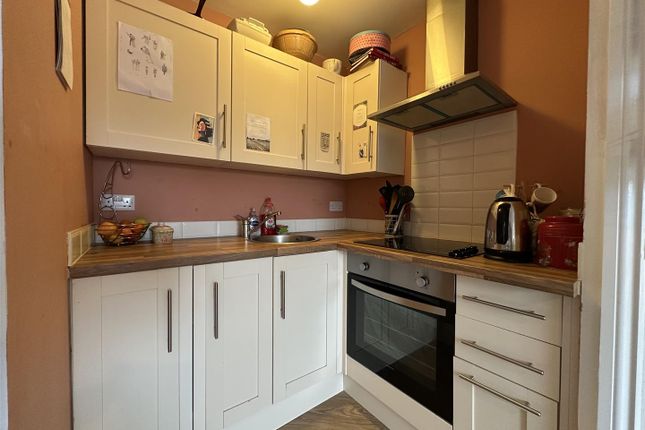 Flat 12 Winton Heights, 370, Wimborne Road, Bournemouth photo 3