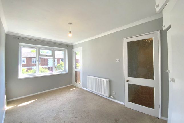 Flat 47 Haylett Gardens, Anglesea Road, Kingston upon Thames photo 5