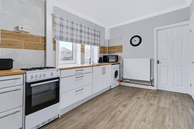 5 Meadow Road, Chesterfield photo 3