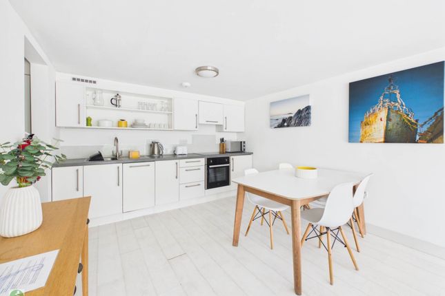 97 Hillside Villas, Millendreath Beach Resort, Looe photo 4