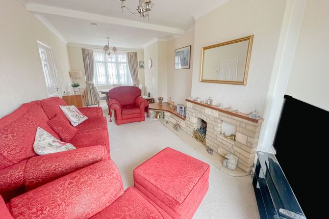 24 Glenborne Road, Leicester photo 3