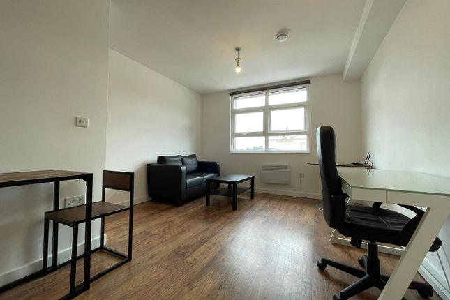 Flat 5, Leicester photo 2