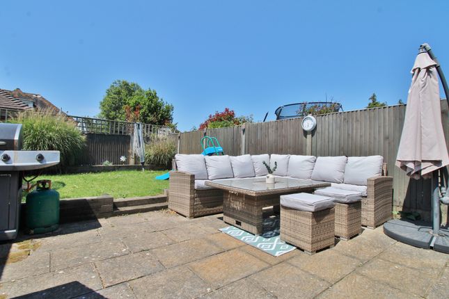24, Kingsmead Avenue, Fareham photo 3