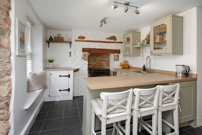Thimble Cottage, 40 Fore Street, Bishopsteignton photo 2