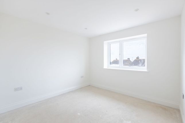 Terraced house for sale in Brentwood Road, Brighton