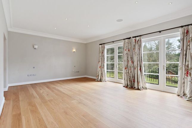 Terraced house to rent in Chestnut Avenue, St Georges Hill, Weybridge, Surrey